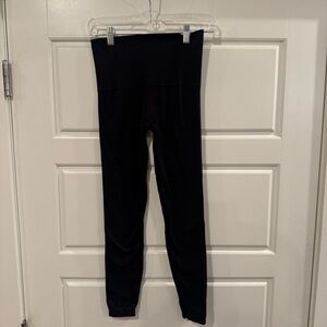 Spanx Women's Leggings Size Medium RN 112121 Black